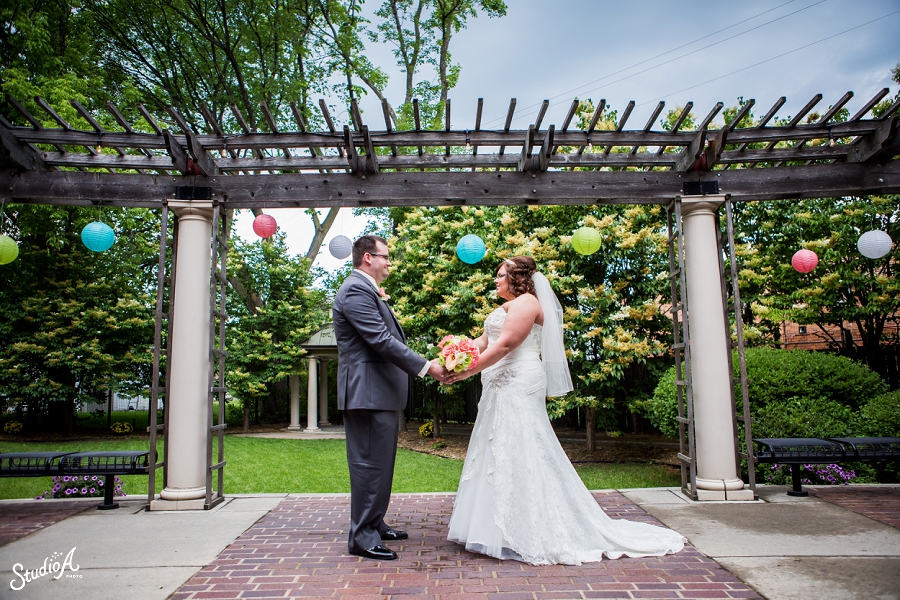 NDSU Alumni Center Wedding Photos (16)