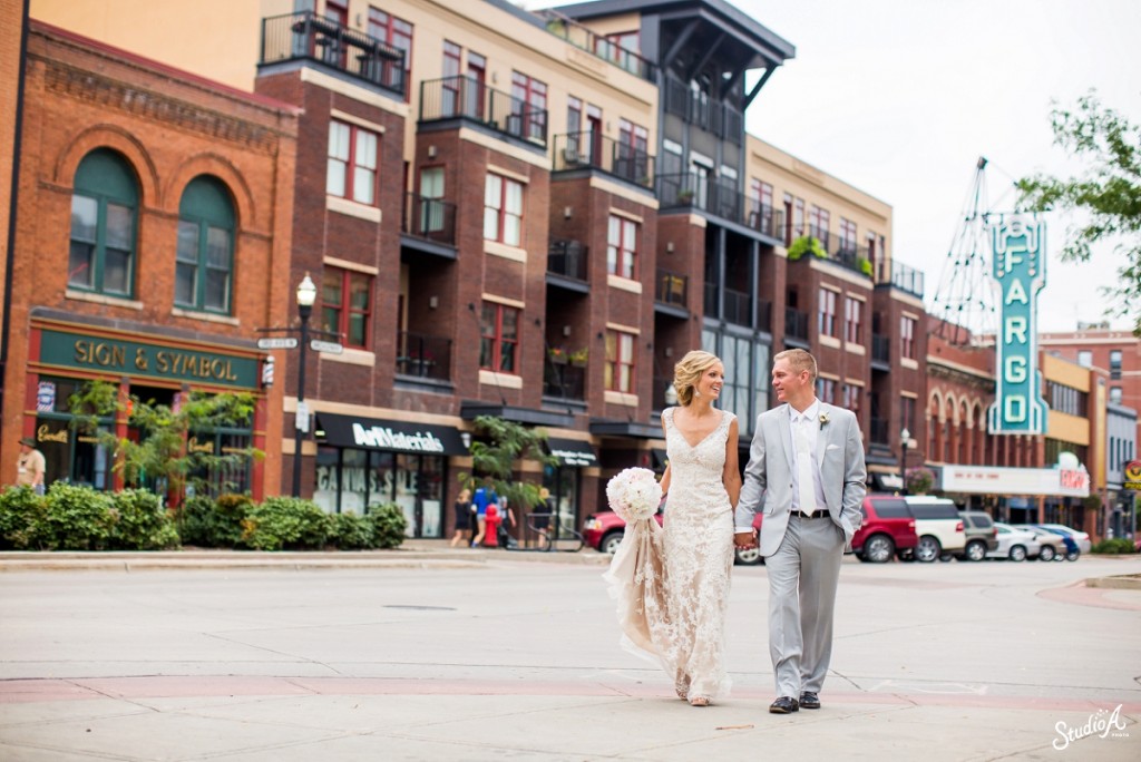 Downtown Fargo Wedding Photos (20)