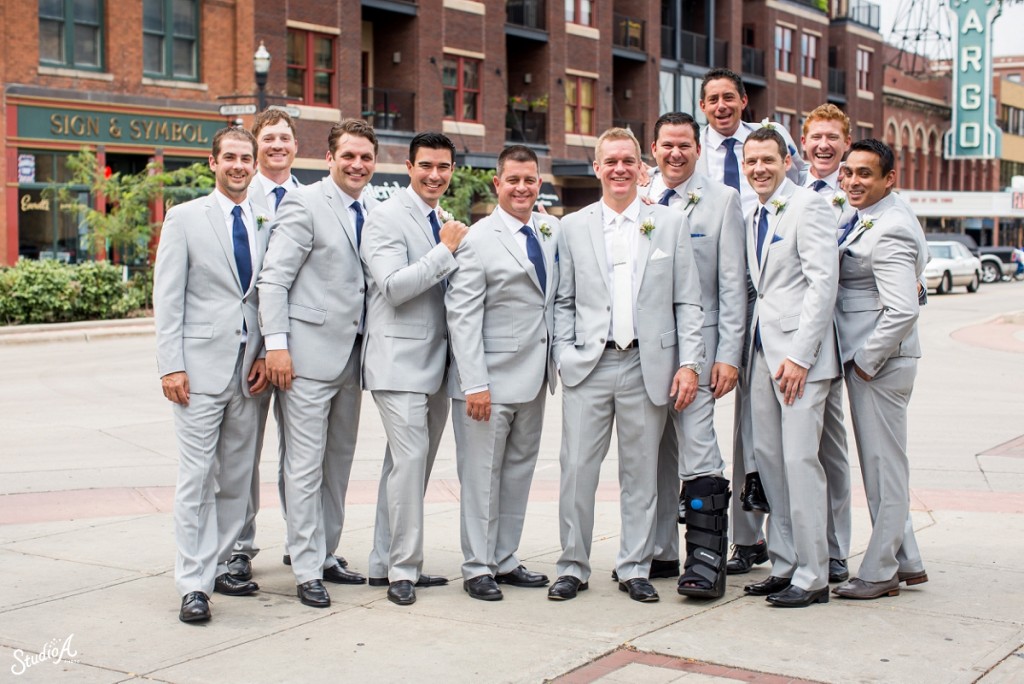 Downtown Fargo Wedding Photos (27)