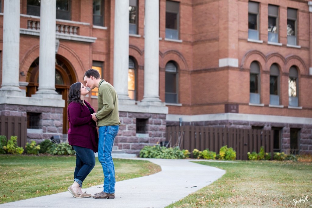 Fargo Fall Engagement Pictures (13)