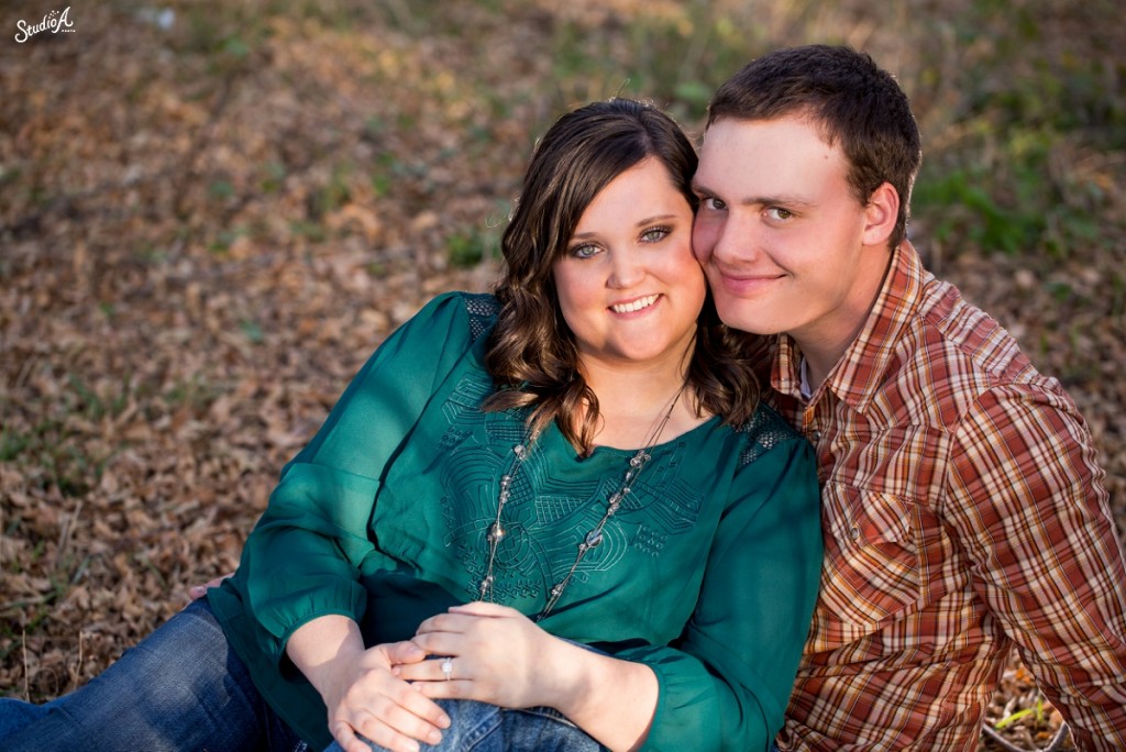 Fargo Fall Engagement Pictures (6)