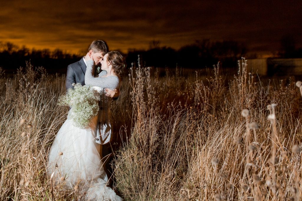 fall-wedding-photos-rustic-oaks-moorhead-101