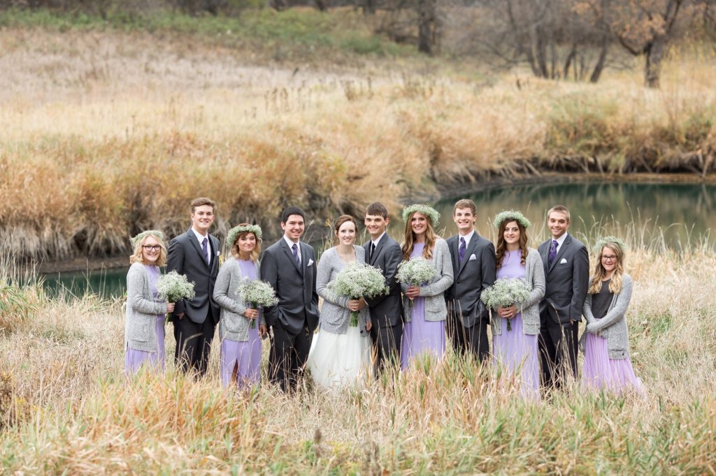 fall-wedding-photos-rustic-oaks-moorhead-54